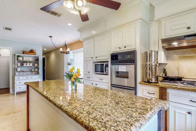 30819 Quinn Road, Tomball, TX 77375