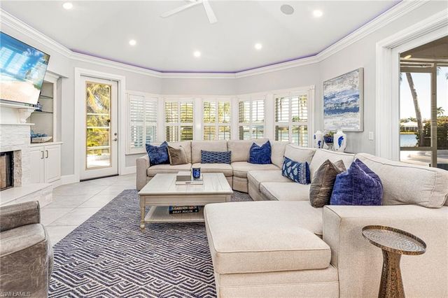 16111 Bentwood Palms DR, Fort Myers, FL 33908