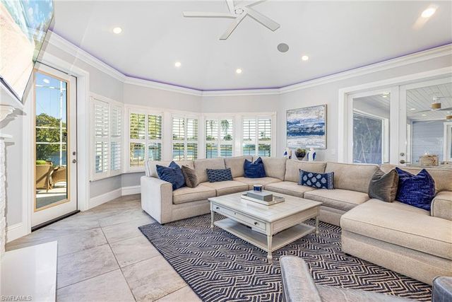 16111 Bentwood Palms DR, Fort Myers, FL 33908