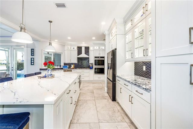 16111 Bentwood Palms DR, Fort Myers, FL 33908