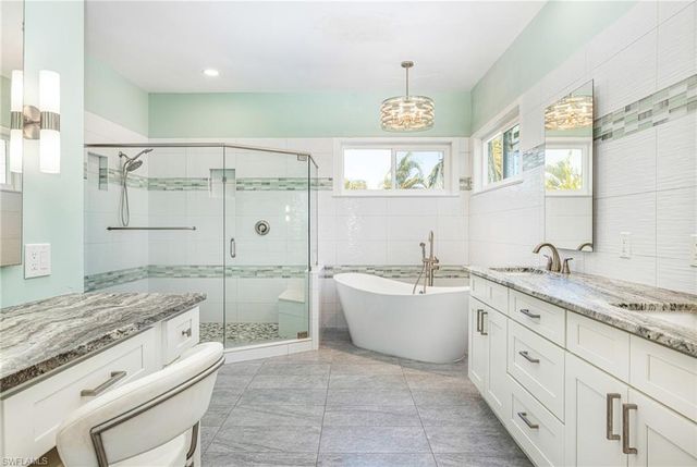 16111 Bentwood Palms DR, Fort Myers, FL 33908