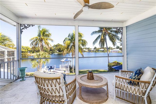 16111 Bentwood Palms DR, Fort Myers, FL 33908