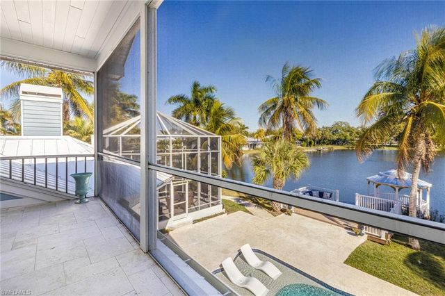 16111 Bentwood Palms DR, Fort Myers, FL 33908