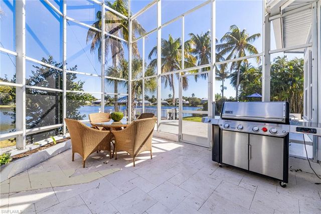 16111 Bentwood Palms DR, Fort Myers, FL 33908