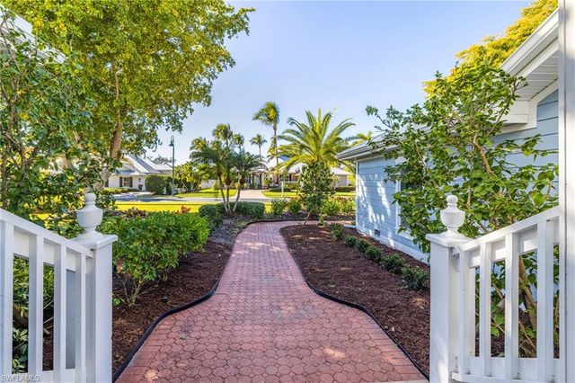 16111 Bentwood Palms DR, Fort Myers, FL 33908