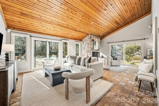 5337 Hillingdon Road, Charlotte, NC 28226