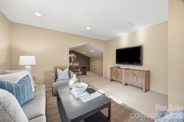 5337 Hillingdon Road, Charlotte, NC 28226