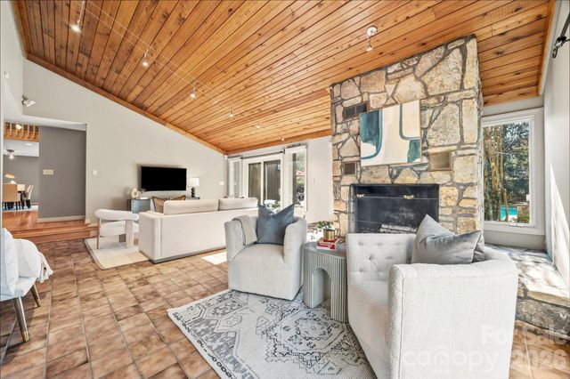 5337 Hillingdon Road, Charlotte, NC 28226