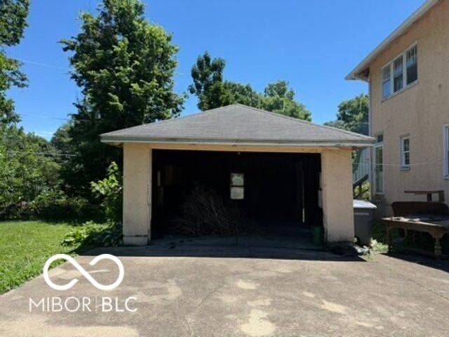 548 Central Court N, Indianapolis, IN 46205