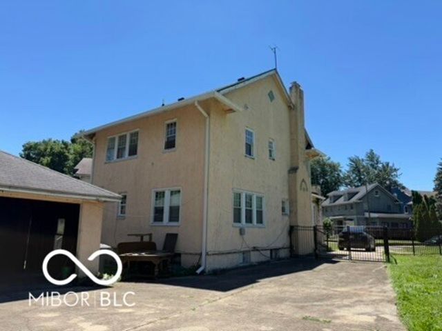 548 Central Court N, Indianapolis, IN 46205