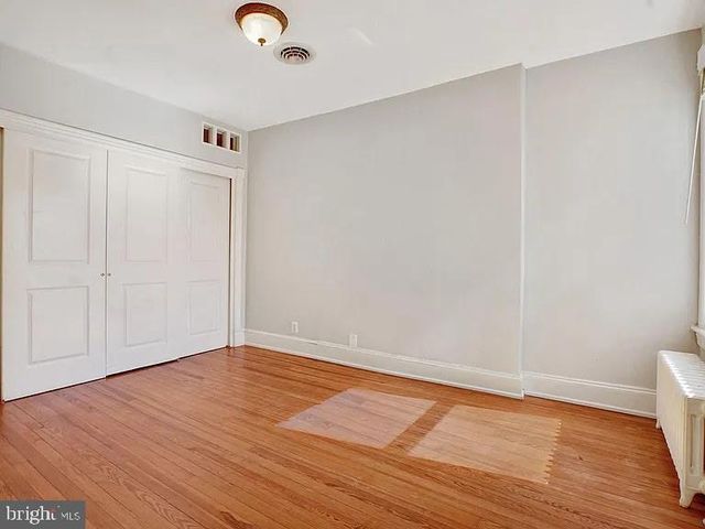426 SHEPHERD ST NW, Washington, DC 20011
