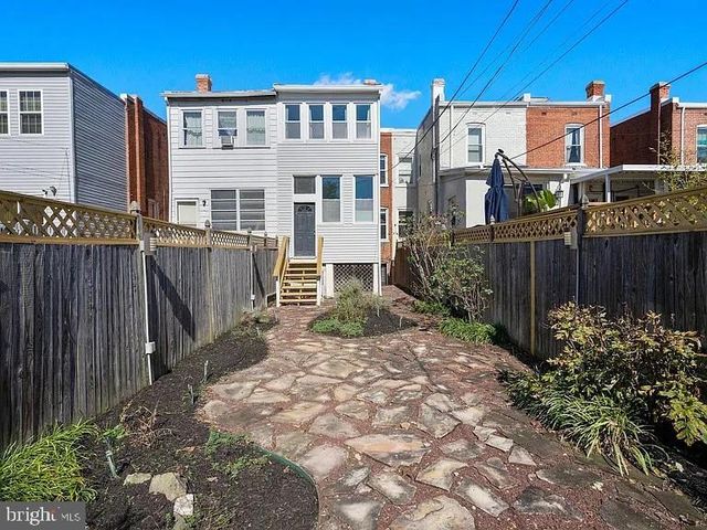 426 SHEPHERD ST NW, Washington, DC 20011