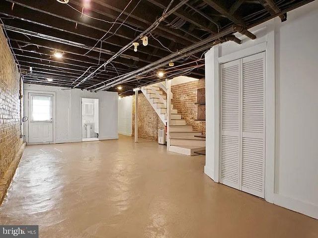 426 SHEPHERD ST NW, Washington, DC 20011