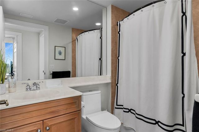 1065 Borghese LN 1003, Naples, FL 34114