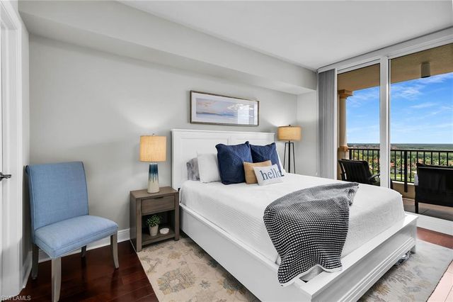 1065 Borghese LN 1003, Naples, FL 34114