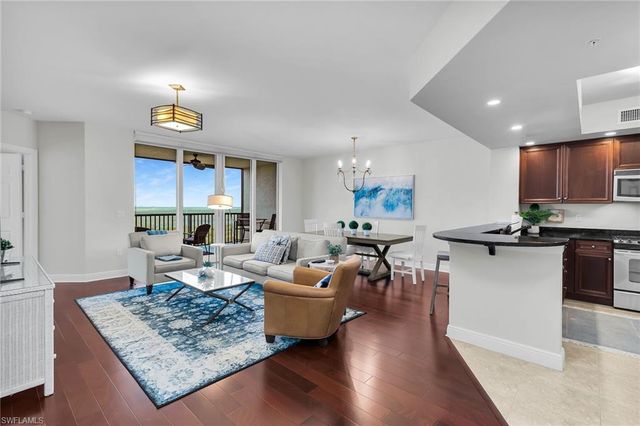 1065 Borghese LN 1003, Naples, FL 34114