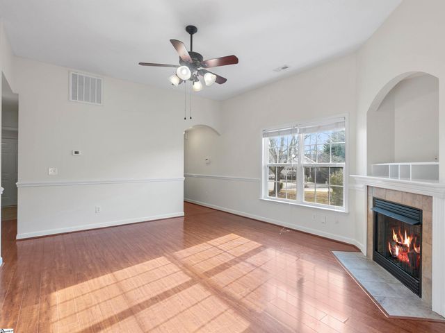 652 Clarion Court, Boiling Springs, SC 29316