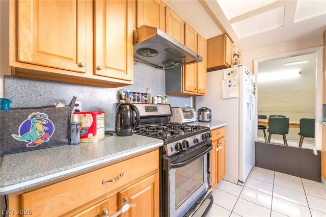 5201 Spencer Street, Las Vegas, NV 89119