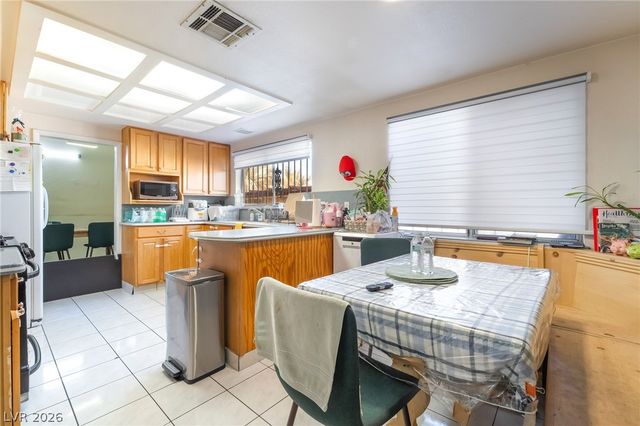 5201 Spencer Street, Las Vegas, NV 89119