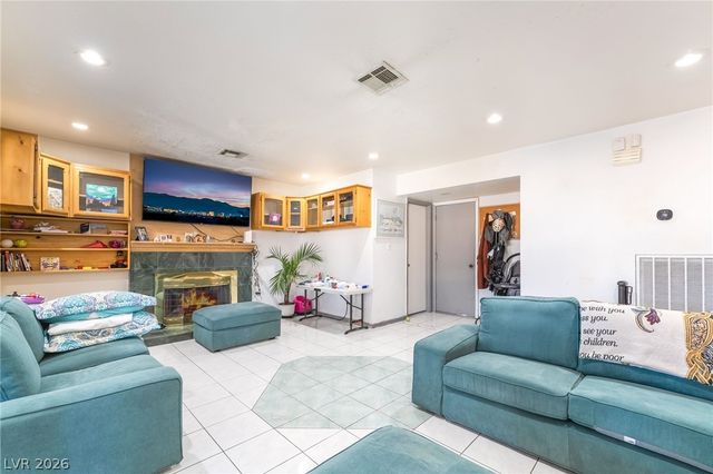 5201 Spencer Street, Las Vegas, NV 89119
