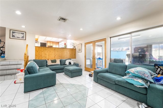 5201 Spencer Street, Las Vegas, NV 89119