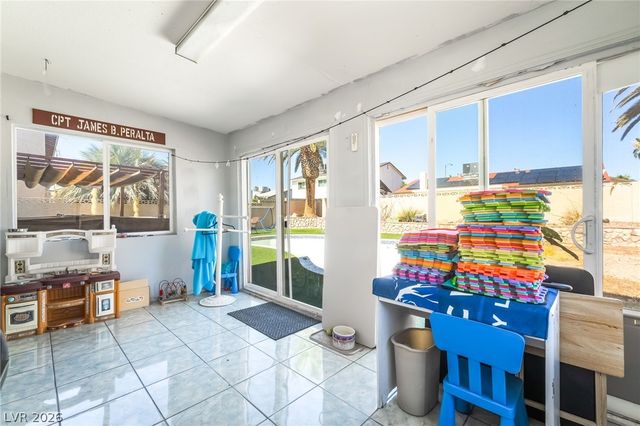 5201 Spencer Street, Las Vegas, NV 89119