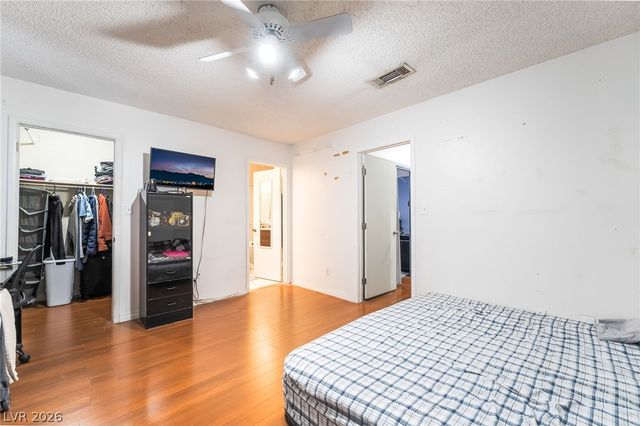 5201 Spencer Street, Las Vegas, NV 89119
