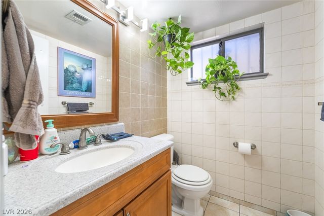 5201 Spencer Street, Las Vegas, NV 89119