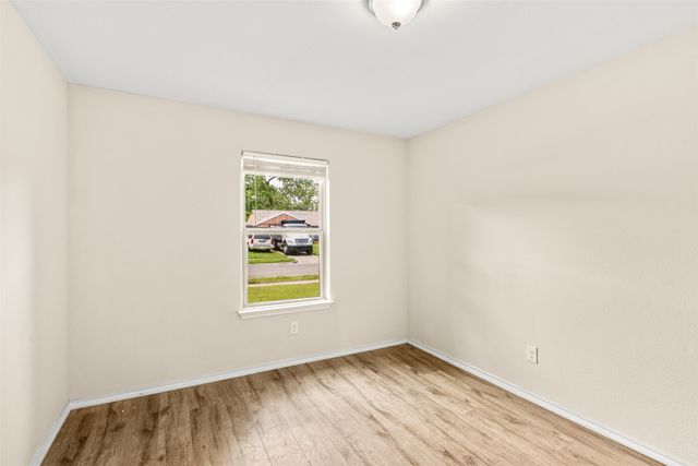 2836 Kilburn Avenue, Dallas, TX 75216