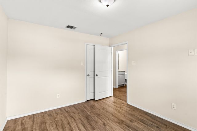 2836 Kilburn Avenue, Dallas, TX 75216