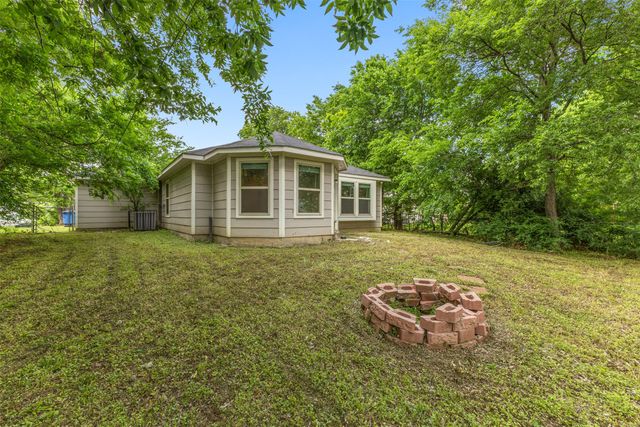 2836 Kilburn Avenue, Dallas, TX 75216