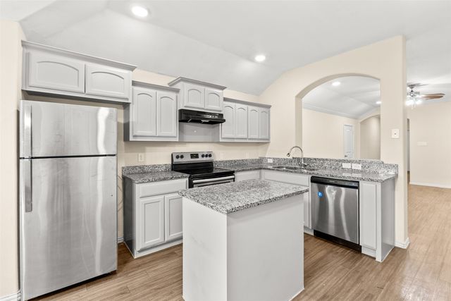 2836 Kilburn Avenue, Dallas, TX 75216