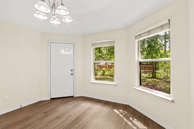 2836 Kilburn Avenue, Dallas, TX 75216