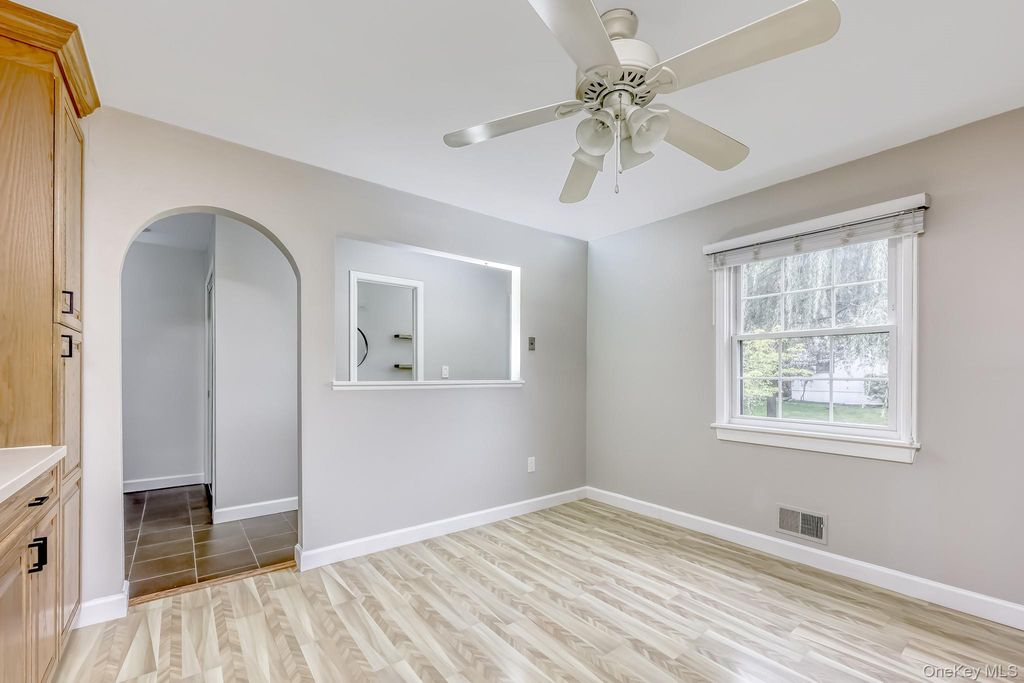 38 Somerset Drive, Suffern, NY 10901 — photo 5