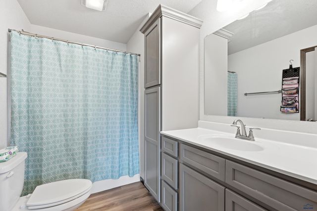 420 YELNER DR, Box Elder, SD 57719