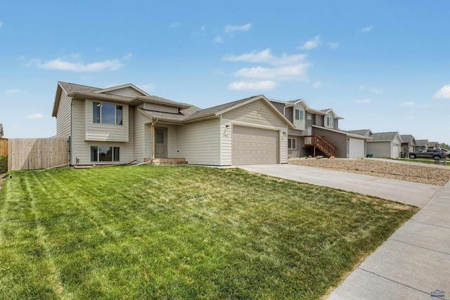 420 YELNER DR, Box Elder, SD 57719