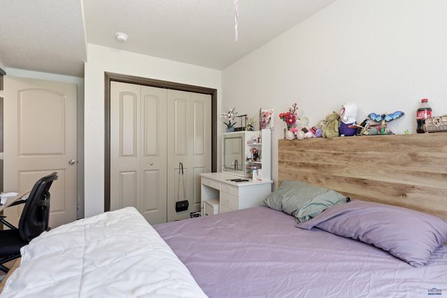 420 YELNER DR, Box Elder, SD 57719