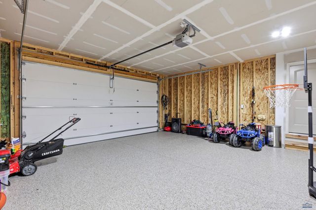 420 YELNER DR, Box Elder, SD 57719