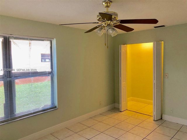 2551 NW 56th Ave 1-20, Lauderhill, FL 33313