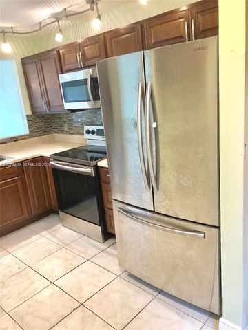 2551 NW 56th Ave 1-20, Lauderhill, FL 33313
