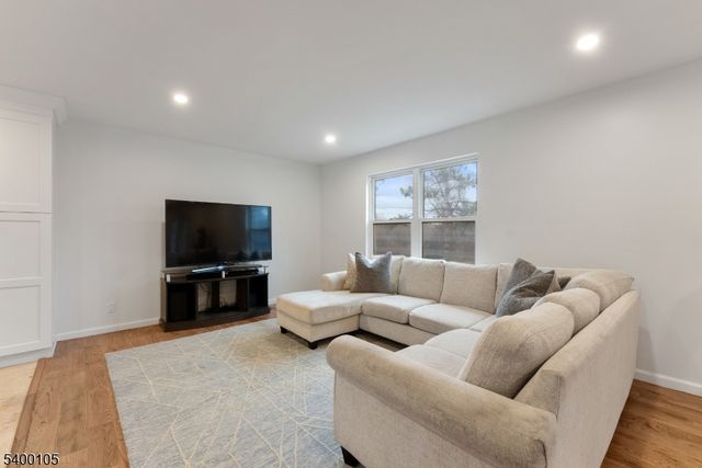 11 Furnace Rd, Chester Twp., NJ 07930