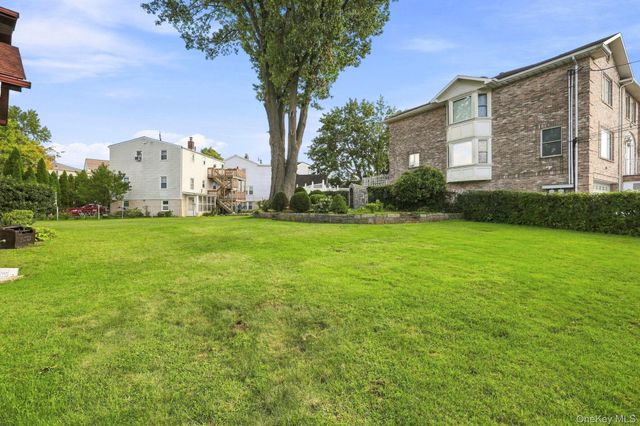 83 Brewster Avenue, Yonkers, NY 10701