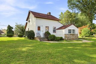 83 Brewster Avenue, Yonkers, NY 10701