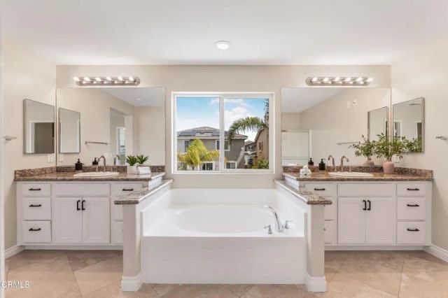 341 Huerta Street, Oxnard, CA 93030
