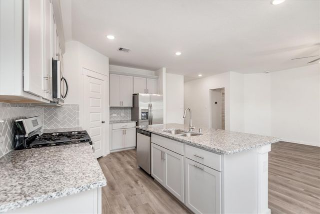 3111 West Frontier Lane, Pinehurst, TX 77362