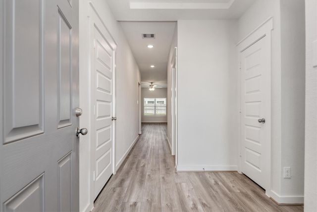 3111 West Frontier Lane, Pinehurst, TX 77362