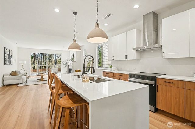 19611 140th Avenue SE, Renton, WA 98058