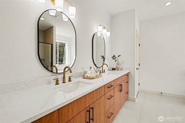 19611 140th Avenue SE, Renton, WA 98058