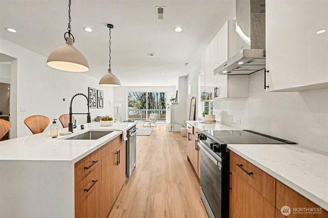 19611 140th Avenue SE, Renton, WA 98058