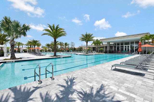 5032 Grandiflora Road, Palm Beach Gardens, FL 33418